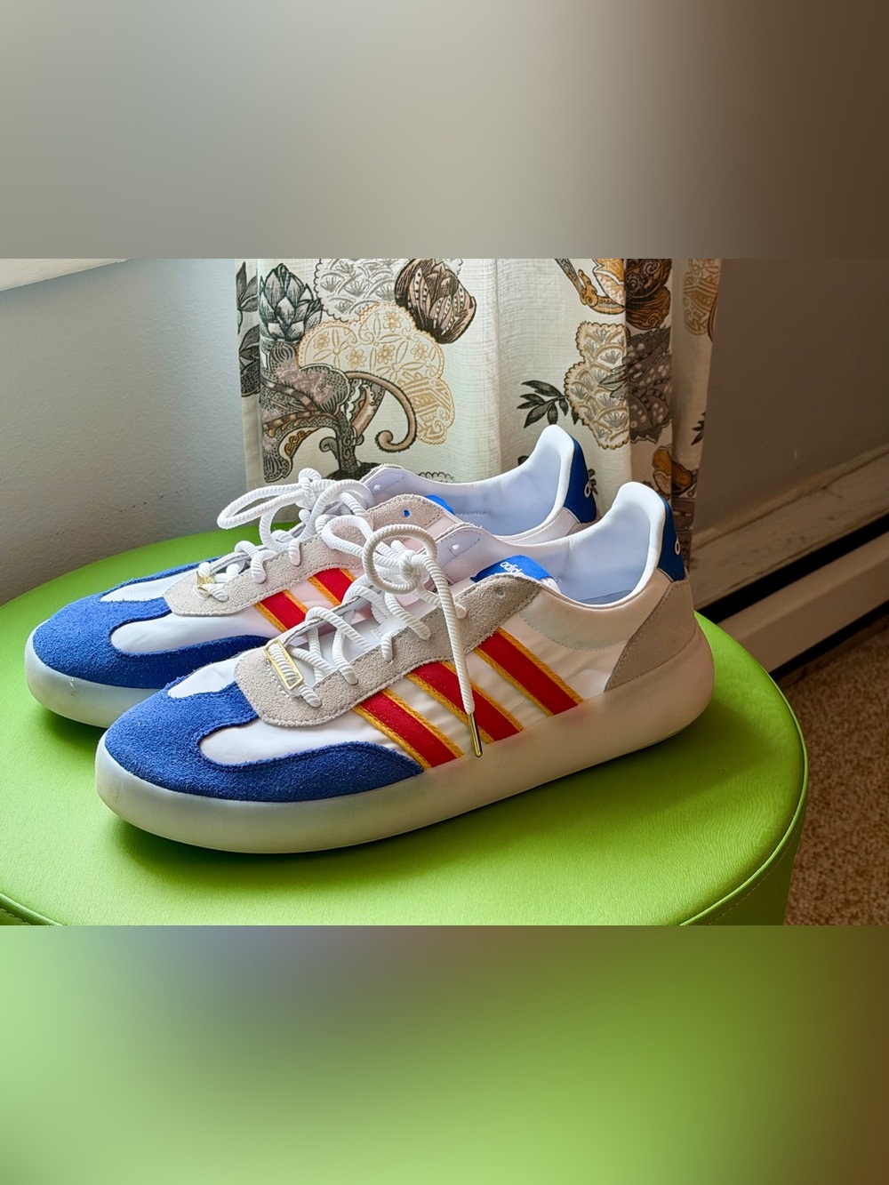 Adidas Bonita Bandera Sneakers
